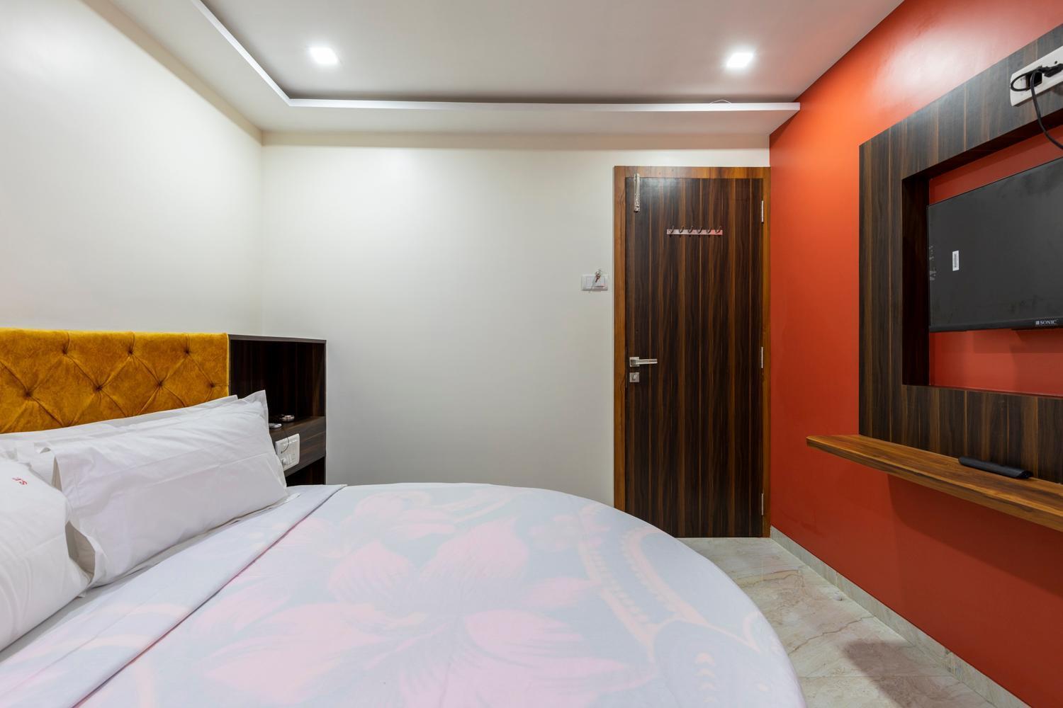 Hotel Samrat Palace Мумбаи Экстерьер фото