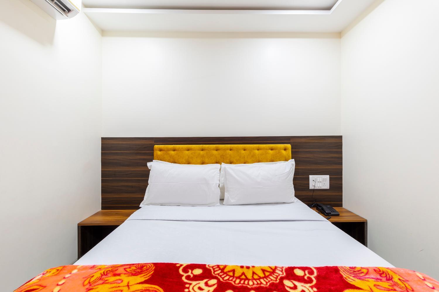 Hotel Samrat Palace Мумбаи Экстерьер фото