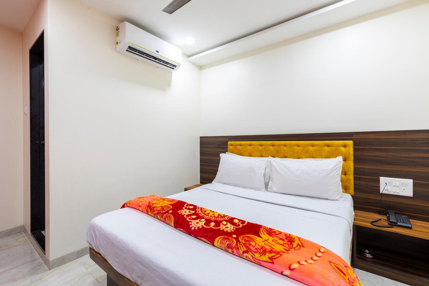Hotel Samrat Palace Мумбаи Экстерьер фото